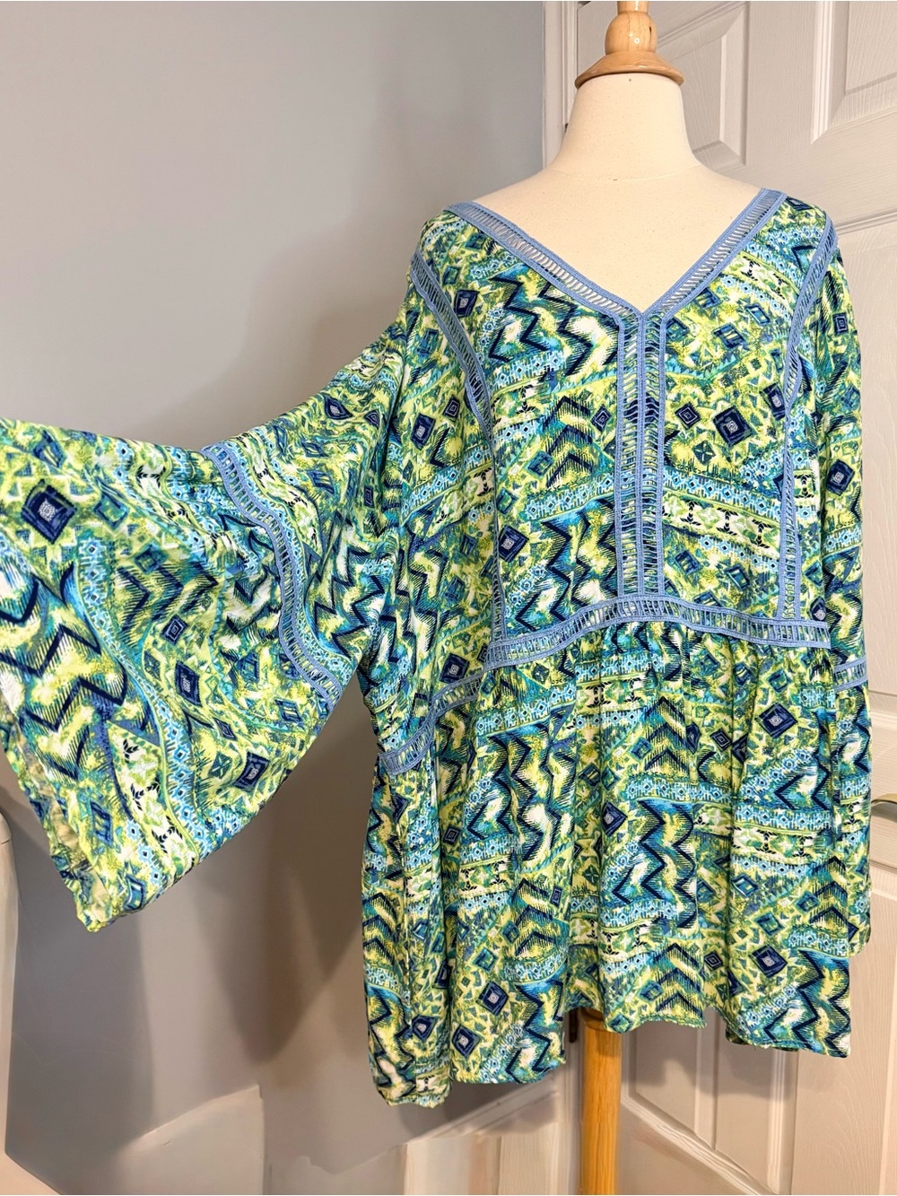 Avenue Tribal Geometric tunic Top